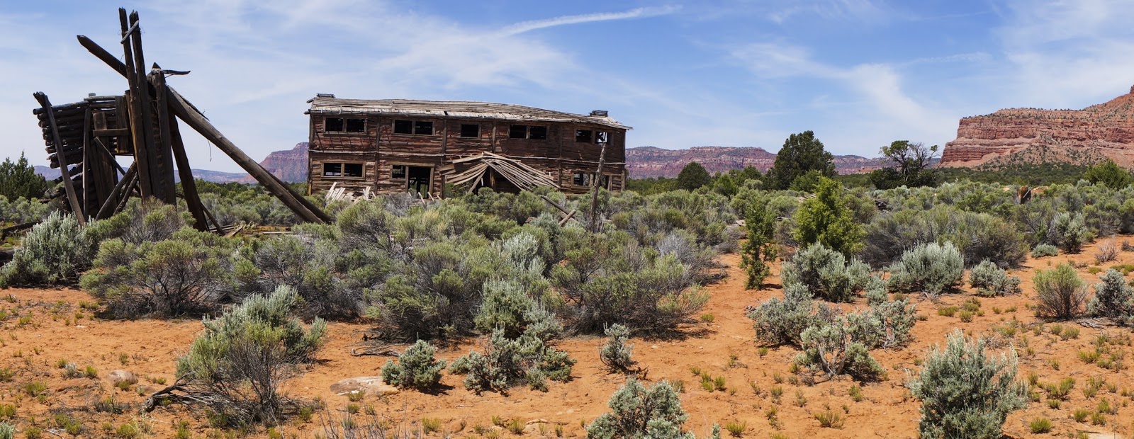 HISTORY OF THE PARRY LODGE, KANAB, UTAH Kanab Movie Fort and Movie