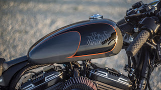 bombtrack roadster 1200 by hd perugia tank