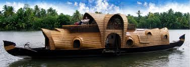 houseboat of kerala is one of the must do activities during your holiday in kerala