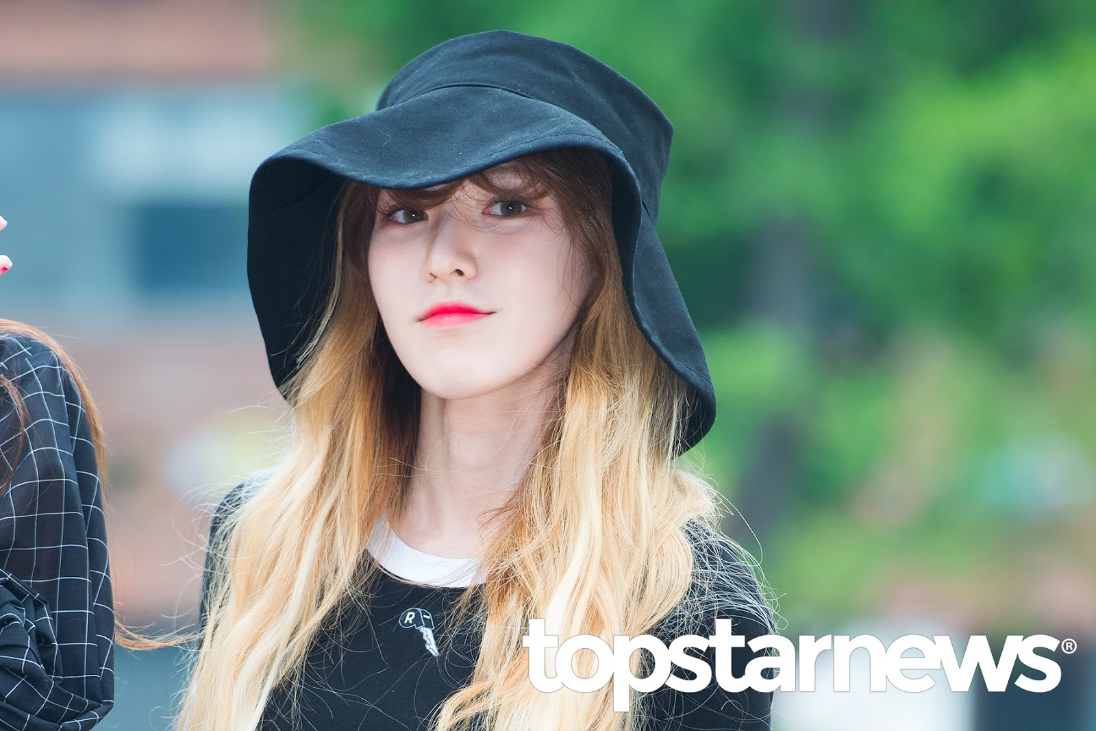 레드벨벳 웬디 사복에서의 찰떡 같은 모자 스타일링 모음.jpg | 인스티즈