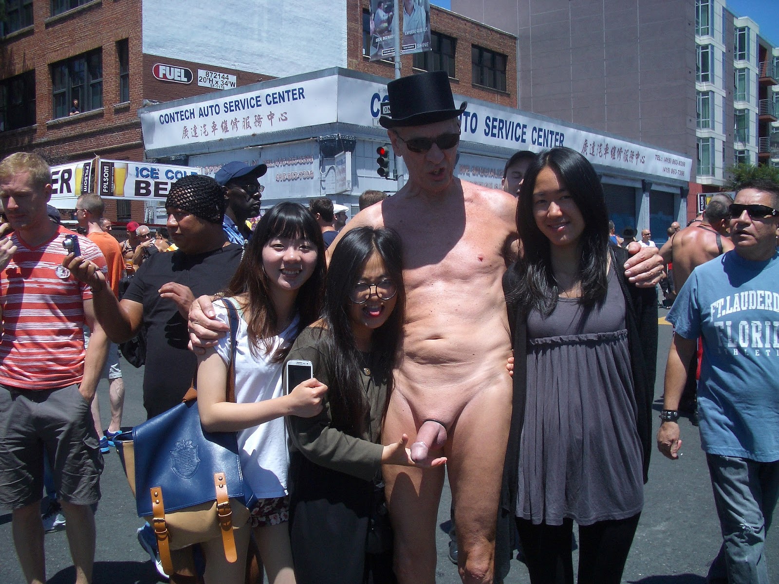 CFNM Star -Clothed female nude male femdom feminist blog 202.