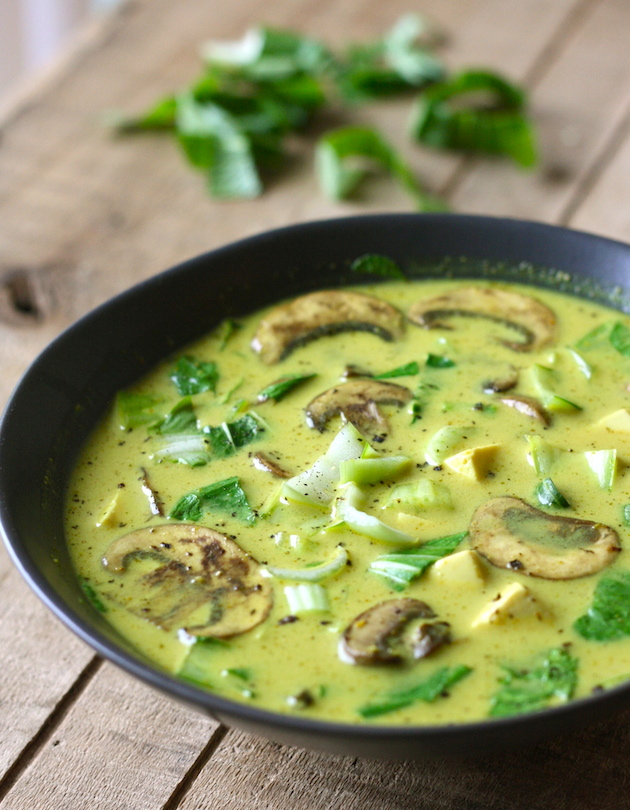 Vegetarian Thai Coconut Soup recipe by SeasonWithSpice.com