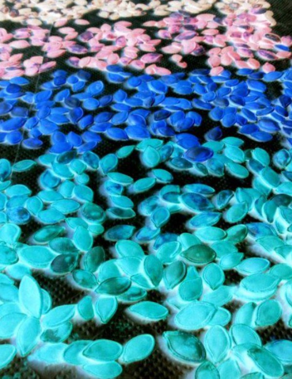 FUN KID PROJECT: Make neon pumpkin seeds for arts, crafts, & PLAY!