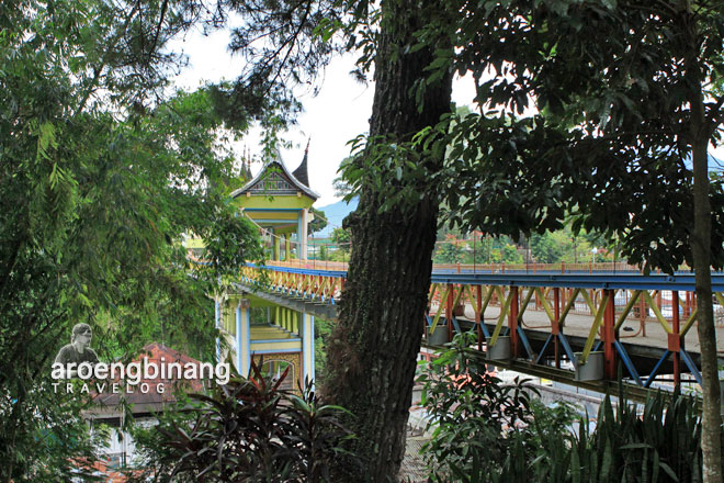 jembatan limpapeh bukittinggi