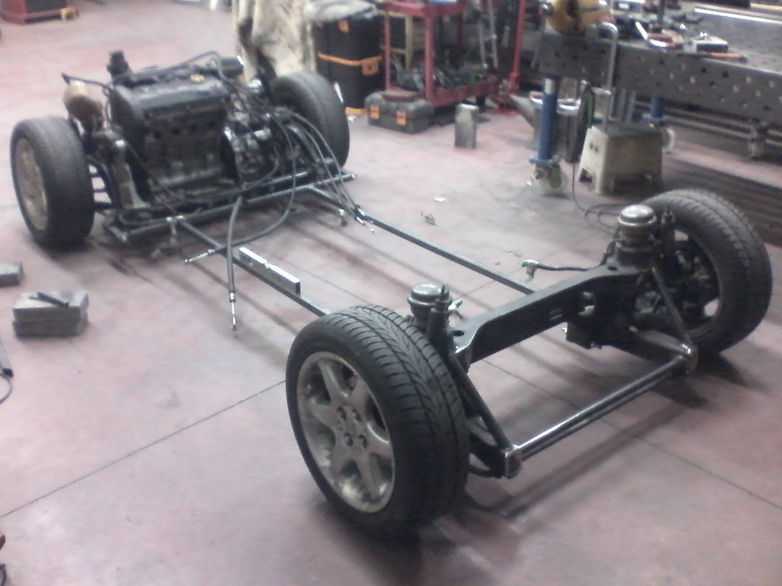 Costafabbri custom choppers: come costruire un prototipo di ... Costruire un auto