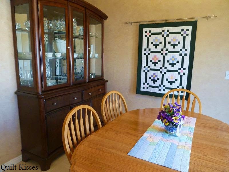 Quilt Kisses Diffe Ways To Hang Quilts - Quilt Hanging Wall Quilt Kisses Diffe Ways To Hang Quilts - Quilt Hanging Wall