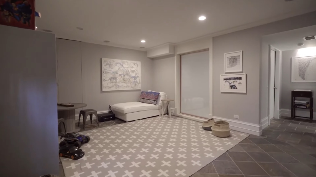 36 Interior Design Photos vs. 194 Middle Line Hwy, Southampton, NY Luxury Home Tour