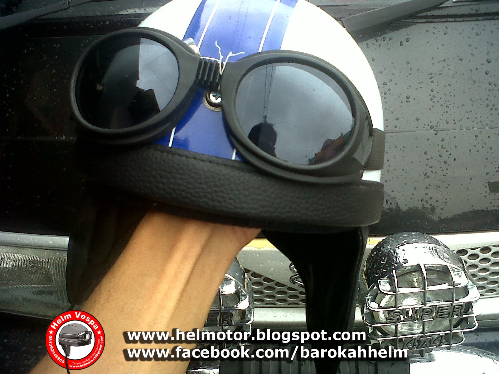 Helm Vespa Pilot Garis Biru ~ Helm Vespa