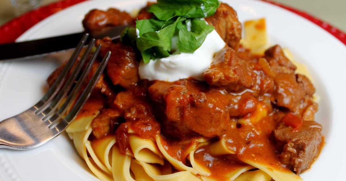 Slimming world beef goulash with tagliatelle