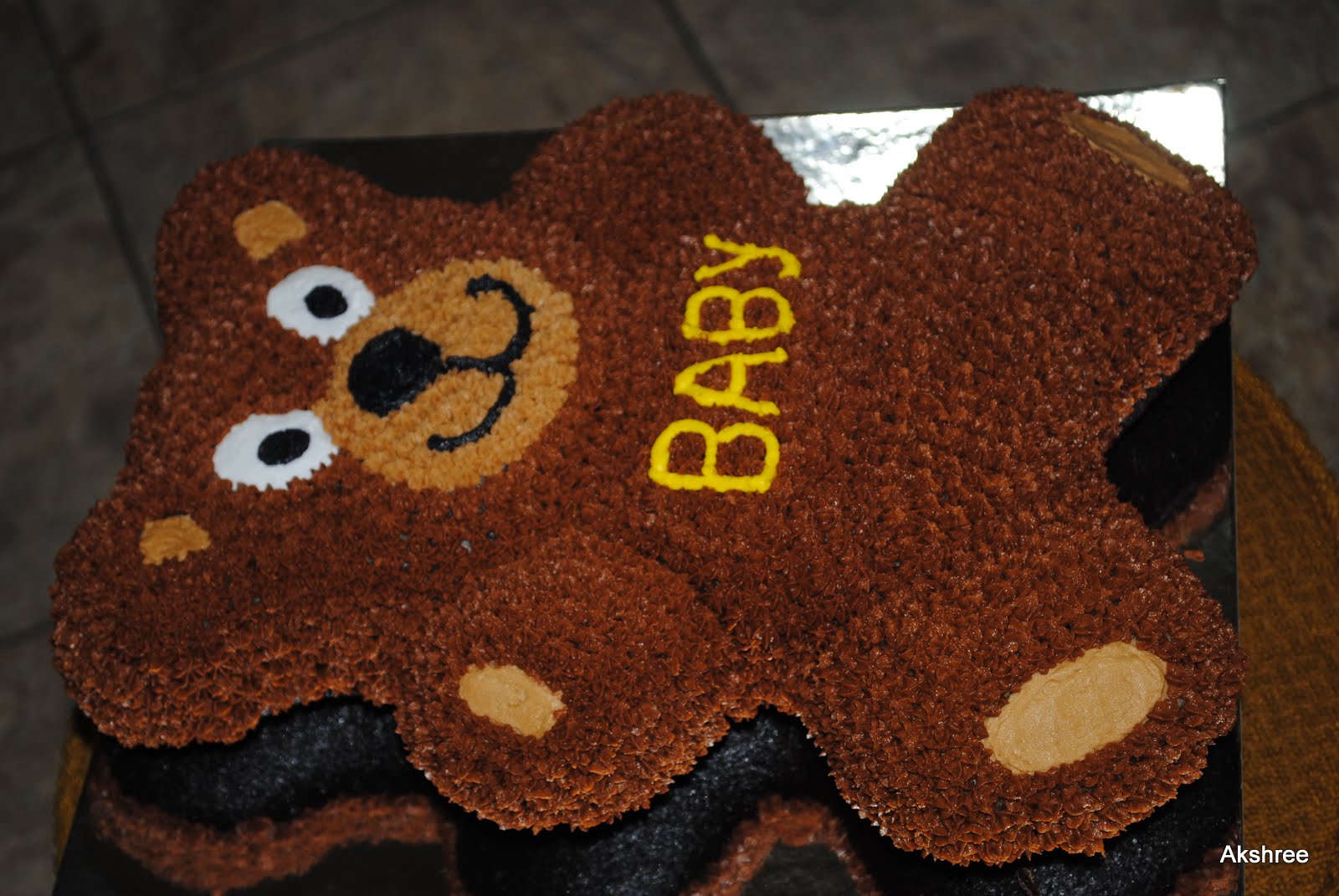 Grizzly bear cake - ðŸ§¡ Little Cherry Cake Company (T-Cakes) We bare bears,....
