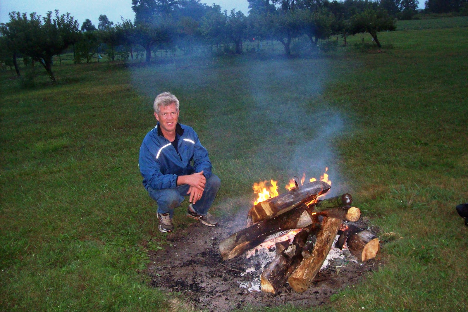 How to Prepare for a Summer Bonfire! The Nutritionist Reviews