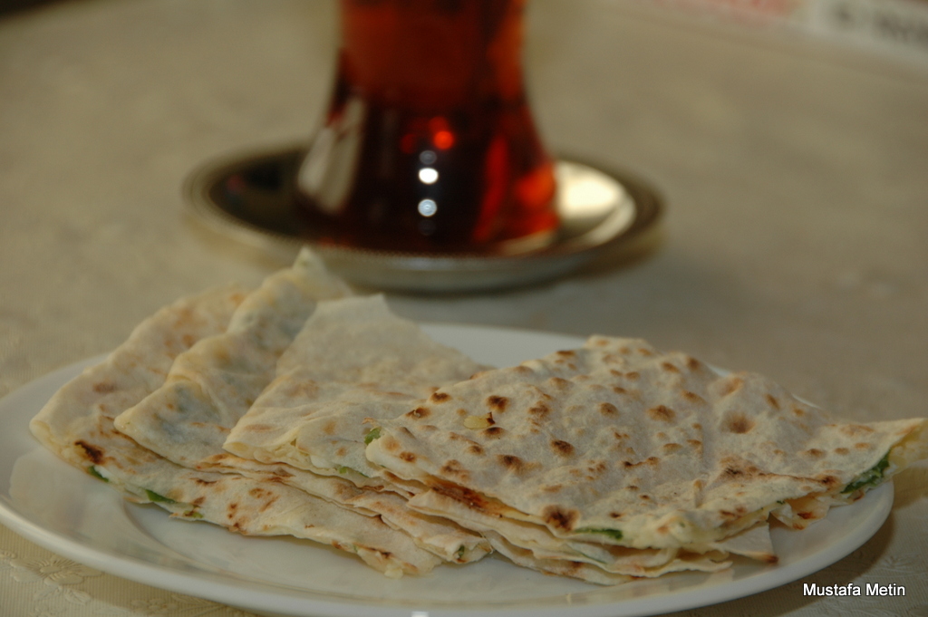 HASBAHÇEDEN HATIRALAR Saç Böreği