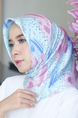 cara pakai jilbab pashmina velvet