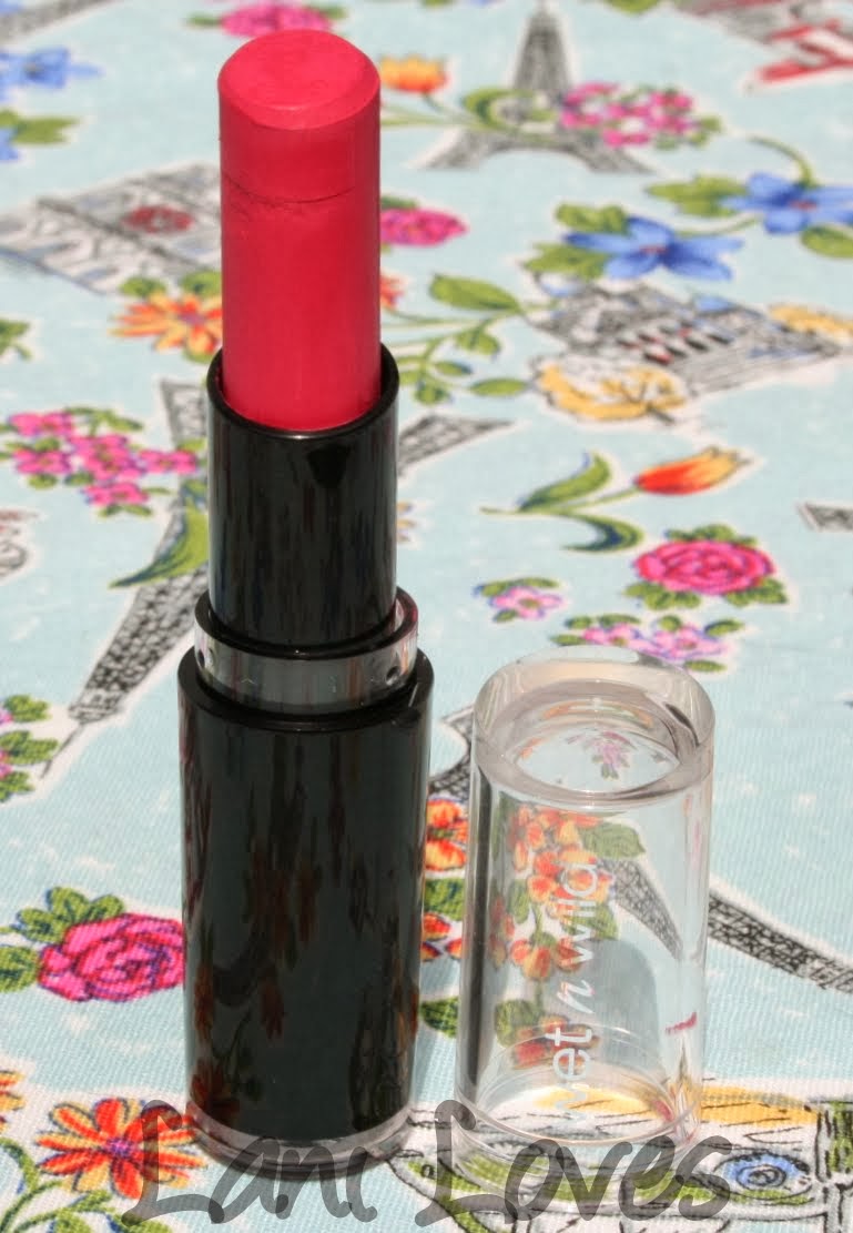 Wet n Wild Megalast Lipcolor - Smokin' Hot Pink Swatches & Review