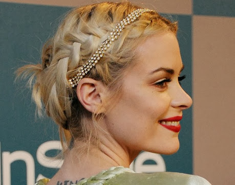 Tiaras estilosas para você arrasar! Tiaras, joias
