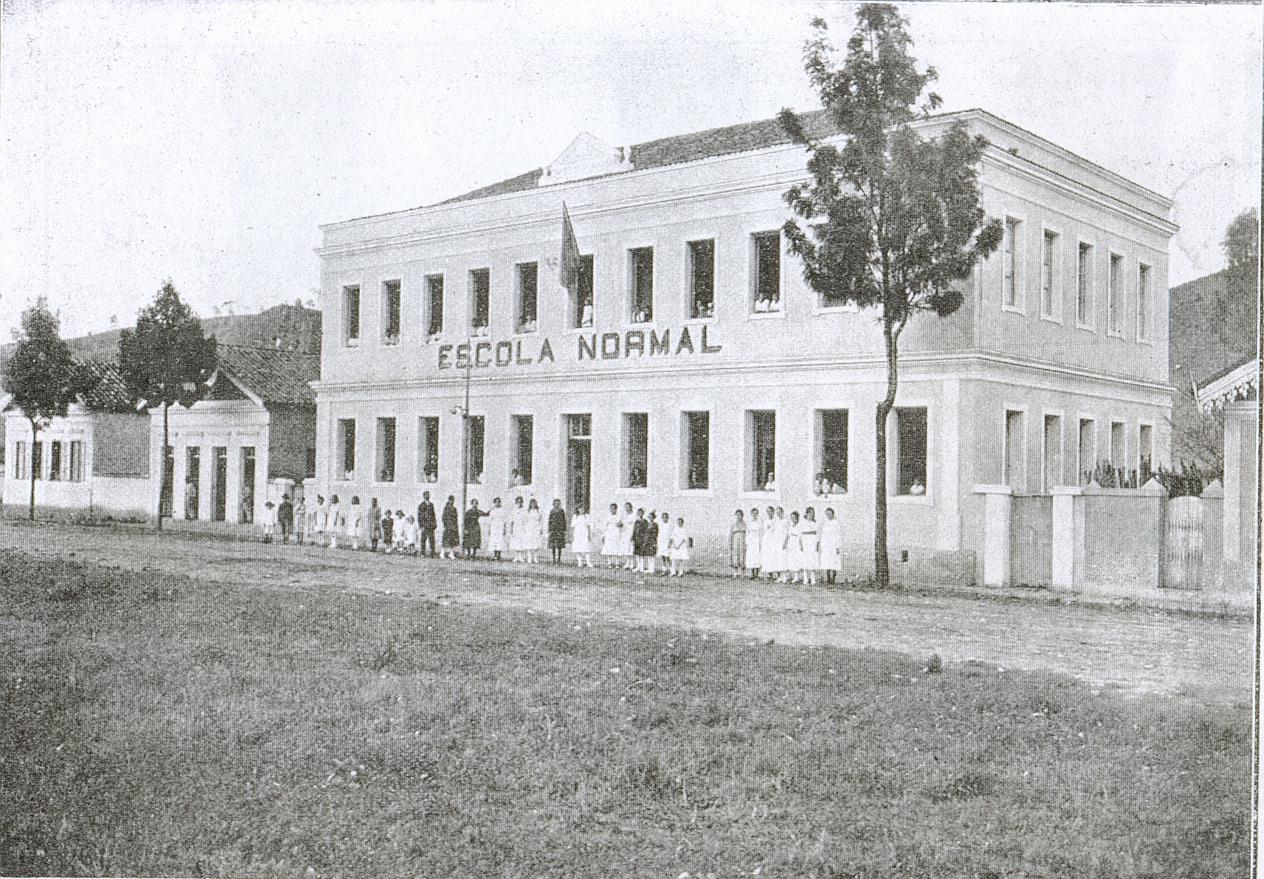 TibóTucano No dia 04 de Abril... TibóTucano No dia 04 de Abril...