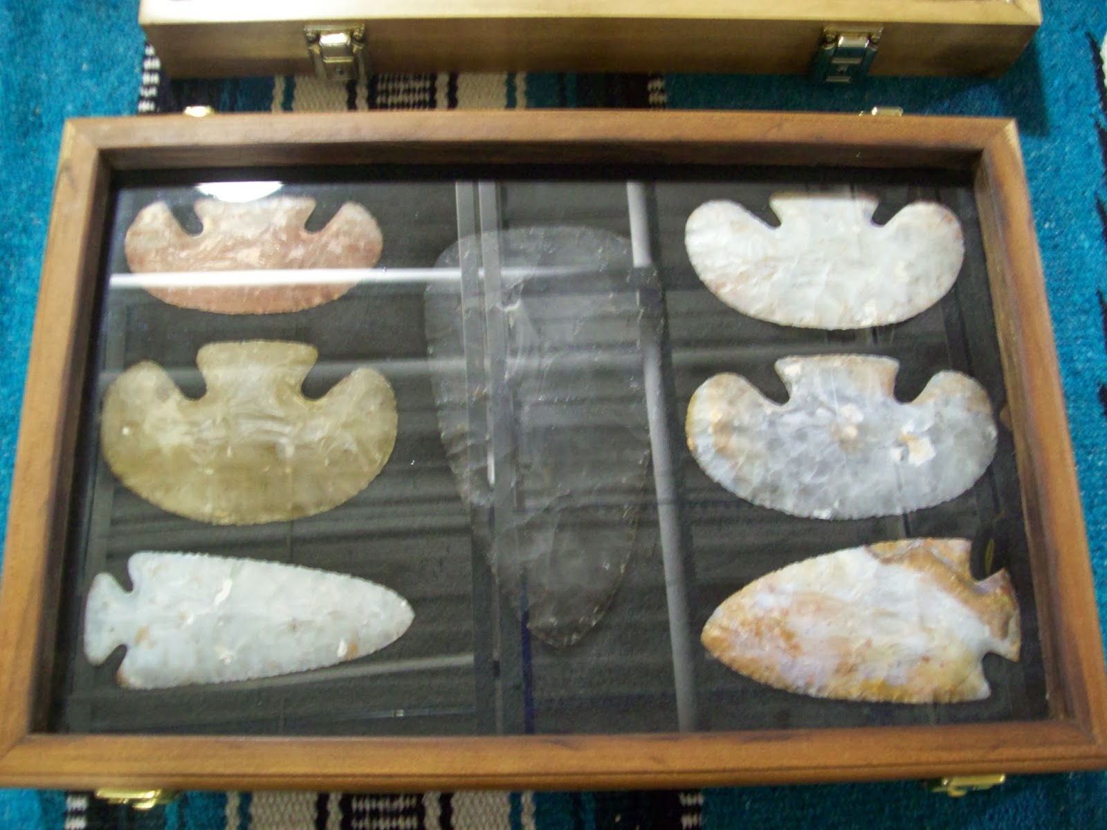 Primitive Enterprises Michigan Flintknappers meet at the Kalamazoo Traditional Archery Expo 2014