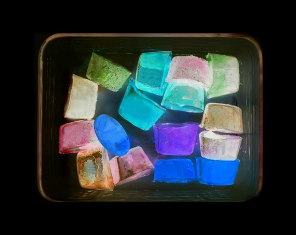GLOW-IN-THE-DARK ICE CHALK FOR KIDS