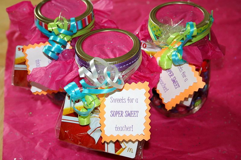 It's ALL Good in Mommyhood: Teacher Gift: Candy Jars