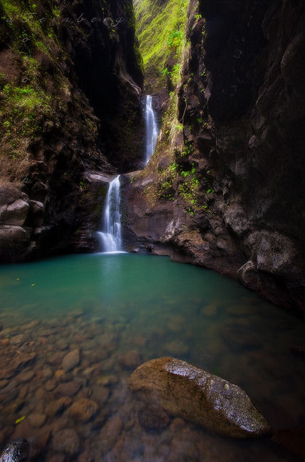 Free Image Bank: Imágenes de montañas, ríos, cascadas