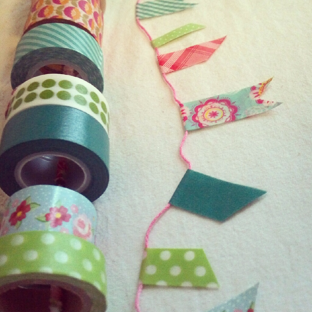 oopsie maizie washi tape bunting... a tutorial...