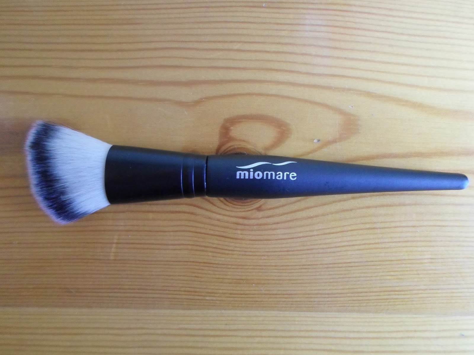 anotherbeautyblogg Lidl miomare makeup brush collection