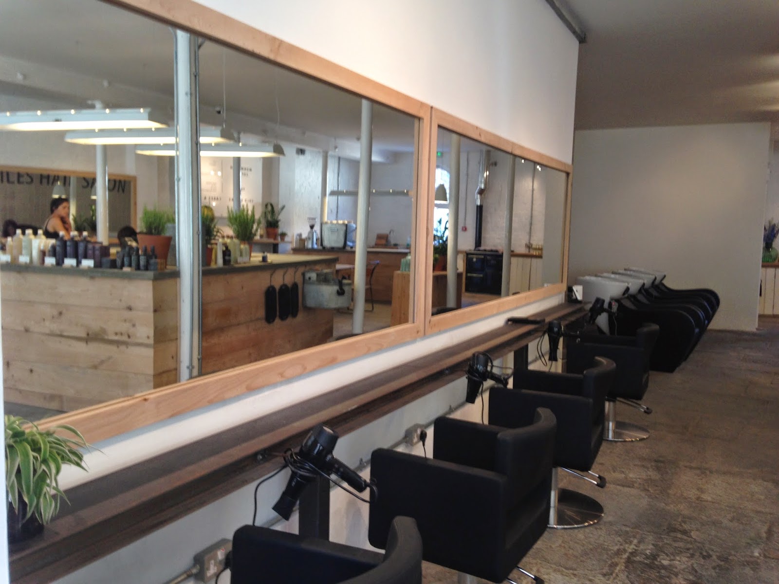 Emmeline Stevens Hair chop with Melanie Giles!