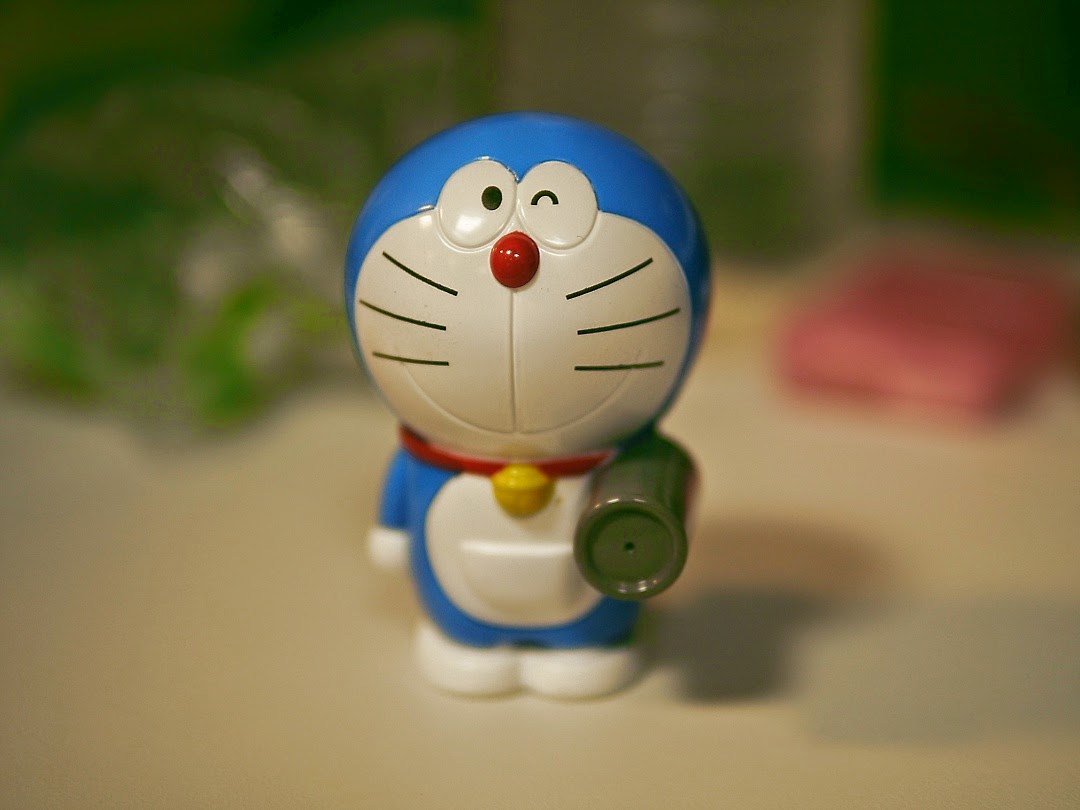 Panasonic Leica 25mm f/1.4 micro four thirds