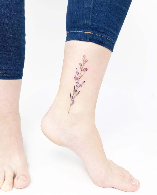 Tatuagens femininas de flores Tatuagens femininas de flores