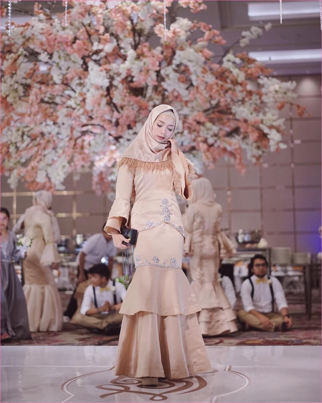 Outfit Baju Bridesmaid Berhijab Ala Selebgram 2021 Outfit Baju Bridesmaid Berhijab Ala Selebgram 2021