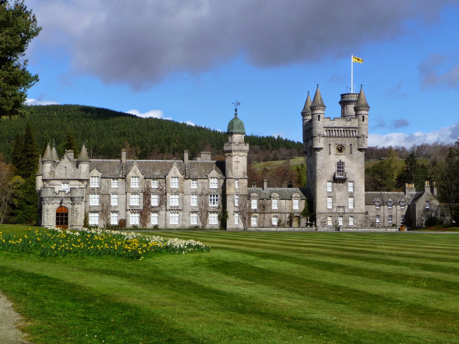 Life of Pottering: The Cairngorms - Balmoral Castle