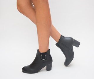 Botine imblanite de iarna negre cu toc gros model nou elegant Botine imblanite de iarna negre cu toc gros model nou elegant