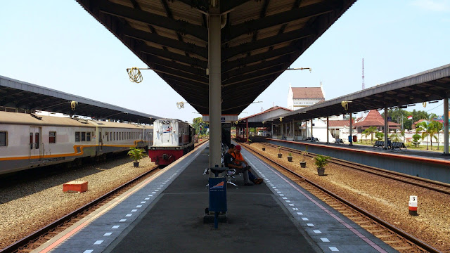 Cirebon Station (omzero suparmo)