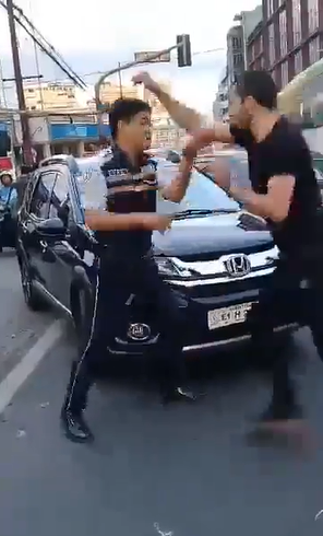 a Turkish National na maangas, muntik sagasaan ang traffic enforcer para makatakas.