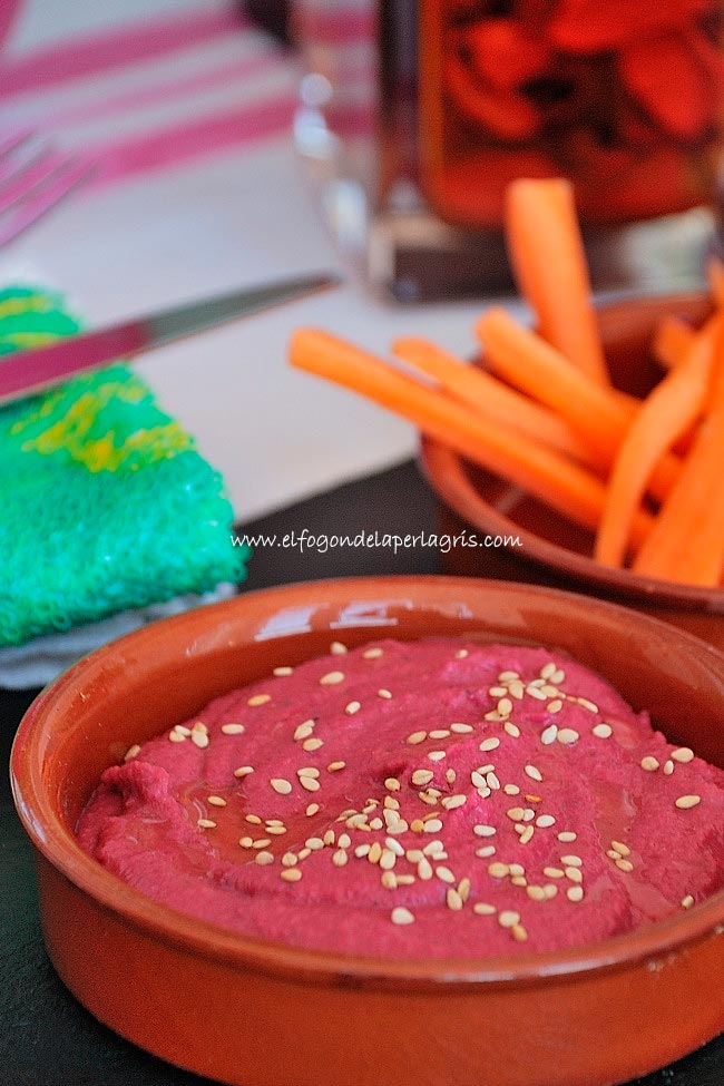 Hummus remolacha casero Hummus remolacha casero