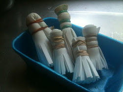 paint brushes diy making mark foam homemade paintbrushes rubber artist using tools sheets painting cleaning childhood
