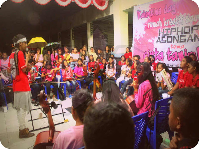 Hip-Hop Asongan Meriahkan Hari Kasih Sayang di Saumlaki Hip-Hop Asongan Meriahkan Hari Kasih Sayang di Saumlaki