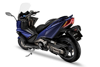 KYMCO-AK-550-TRASERA KYMCO-AK-550-TRASERA
