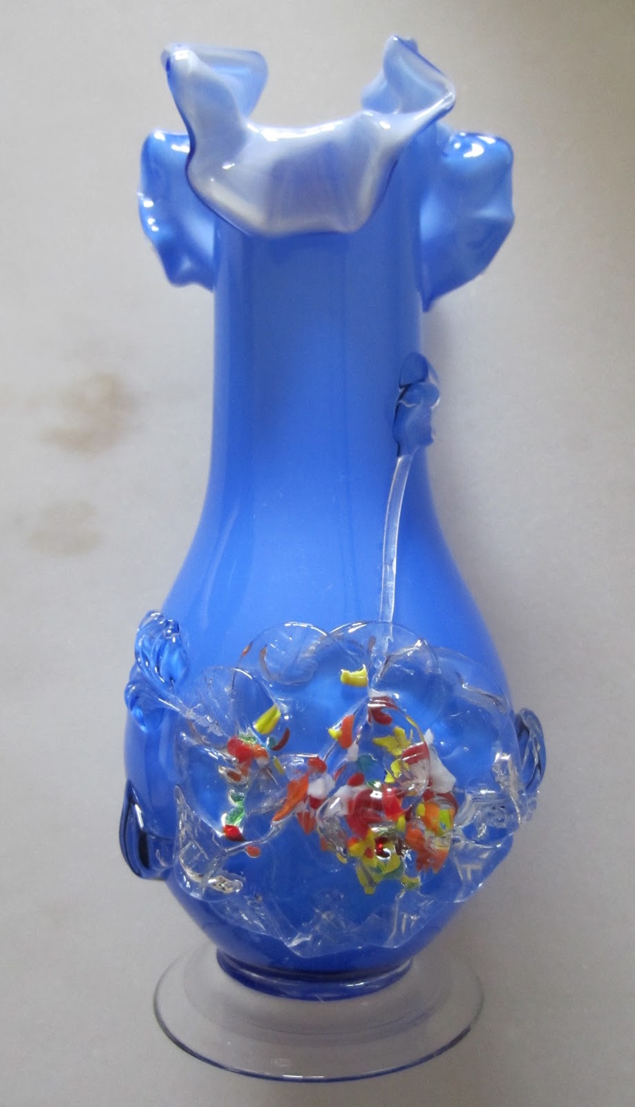 Vintage et Distinction Vase en verre soufflé bleu 50