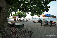pantai delegan gresik