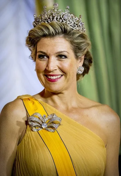 Grand Duke Henri and Grand Duchess Maria Teresa held a state banquet. Princess Stéphanie and Prince Guillaume. Diamond Tiara and earrings