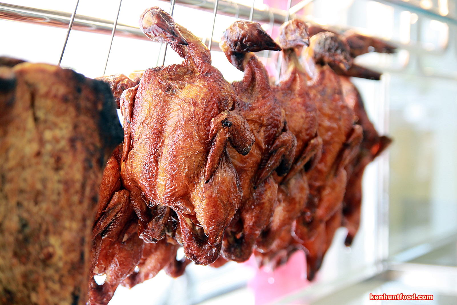 KEN HUNTS FOOD: Wah Chai Chicken Rice @ Golden Triangle, Relau, Penang.