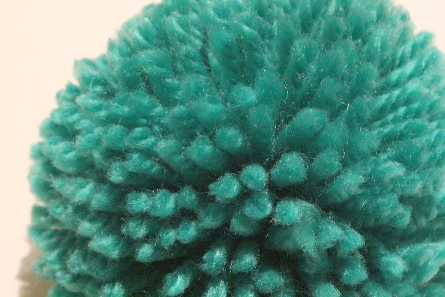 DIY como hacer gorro de lana con pompon