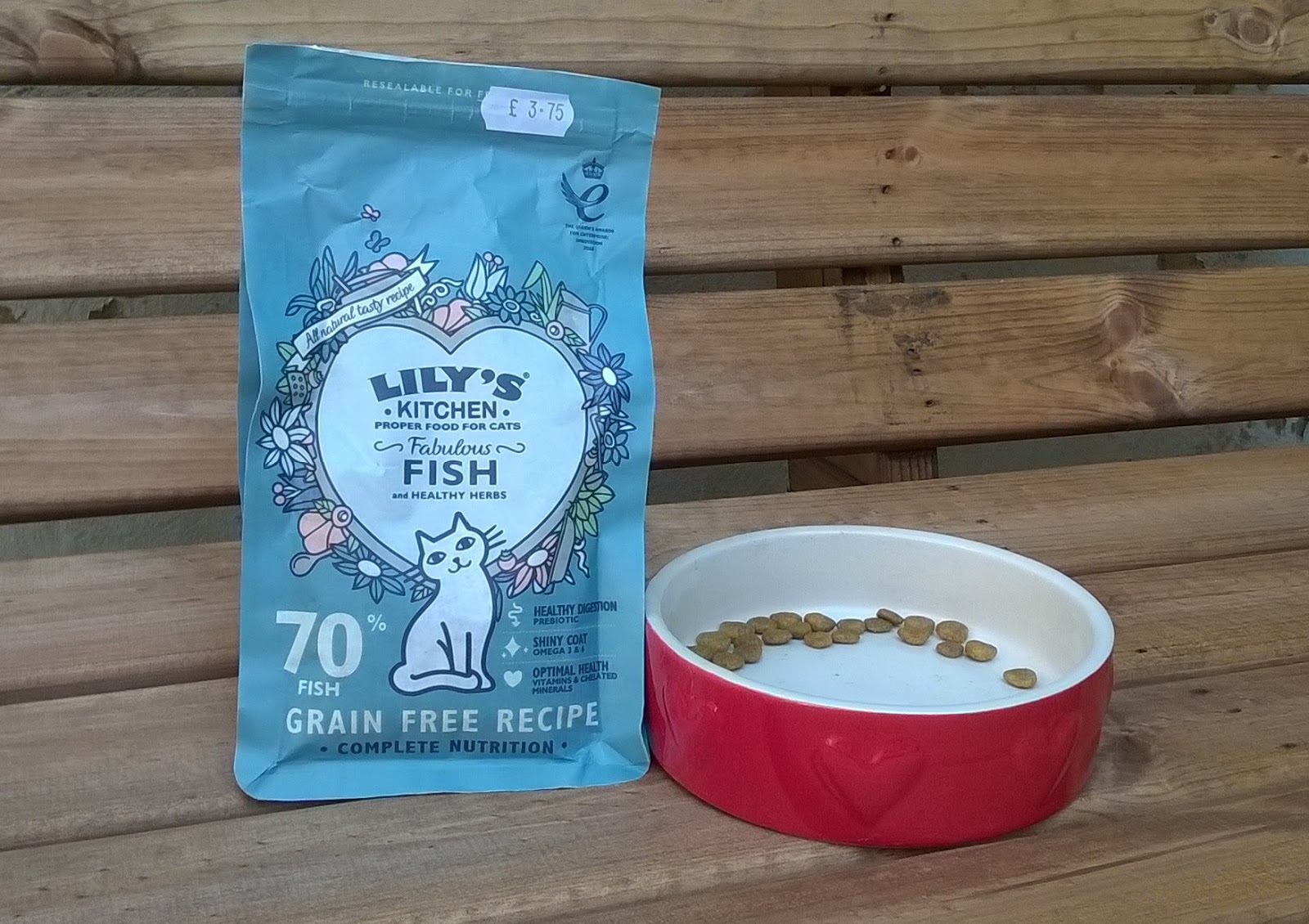 Round in Spirals Lily's Kitchen cat food review