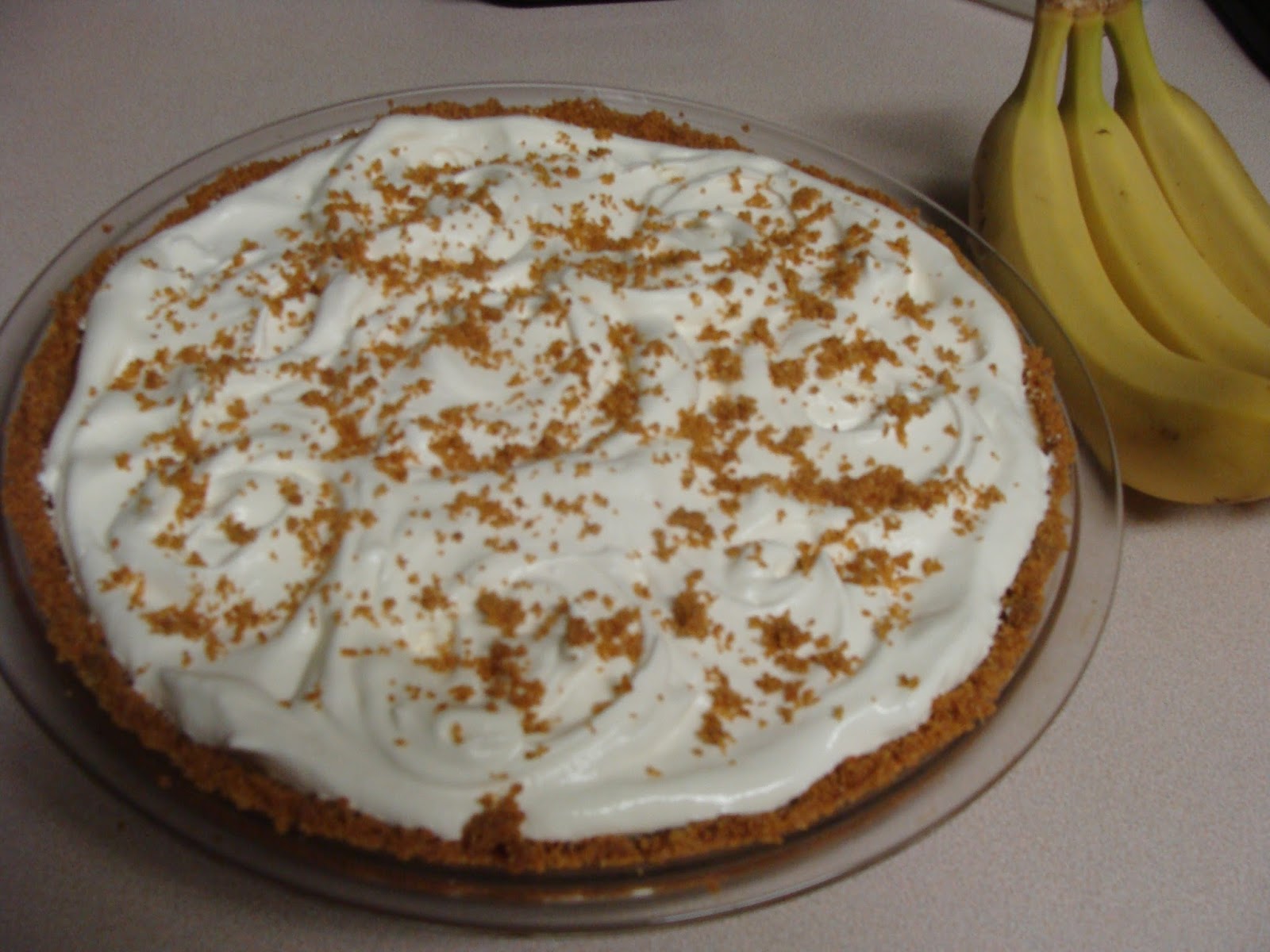 Mennonite Girls Can Cook: Purse Cake ~ Simple White Cake