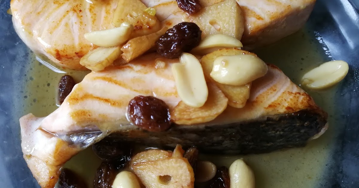 SALMÓN CON PASAS AL VINAGRE