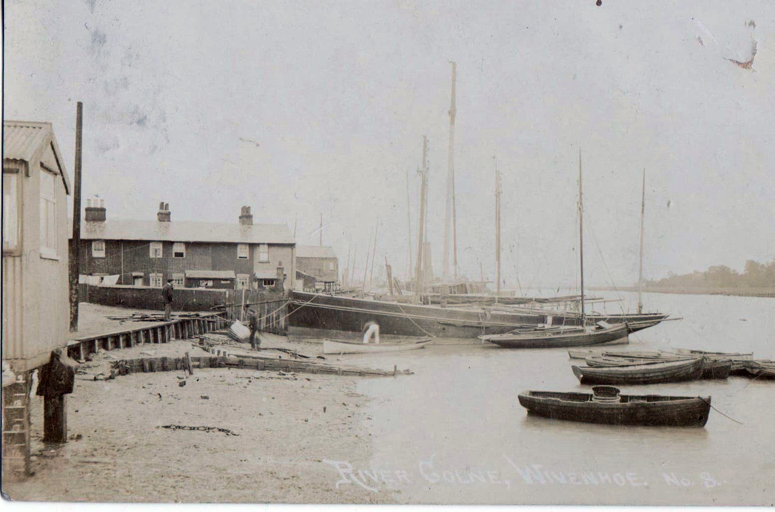 wivenhoe Heritage. Fancy paddling about in the mud with white trousers on.