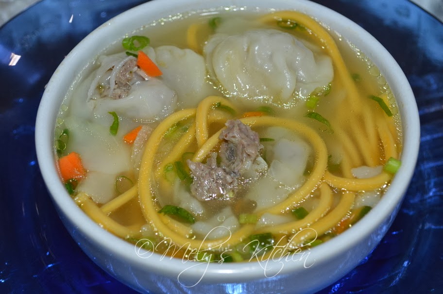 Mely's kitchen: Pancit Molo