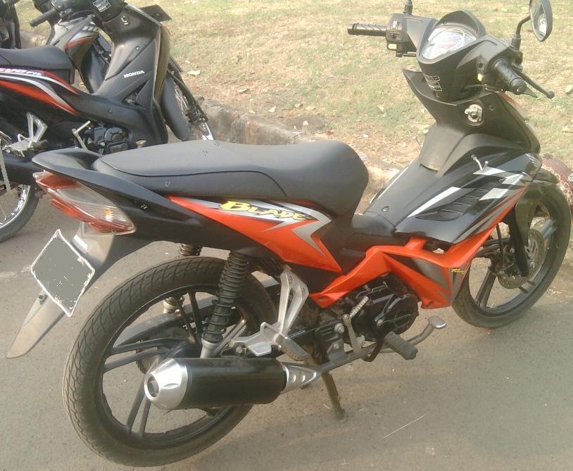 Harga Motor Honda Blade Tahun 2012 sepakmotor