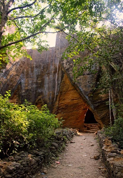 Naida Caves Entrance